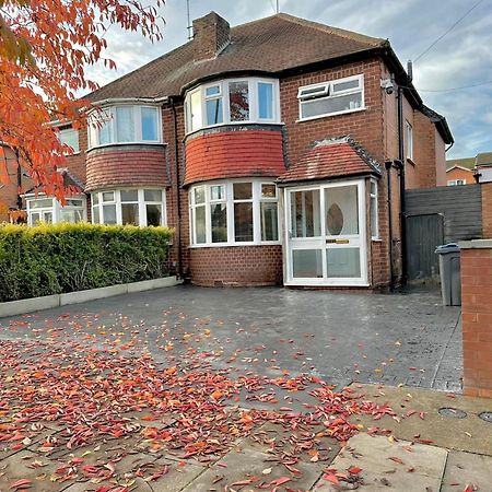 Luxurious Family Home In West Midlands Northfield Eksteriør bilde