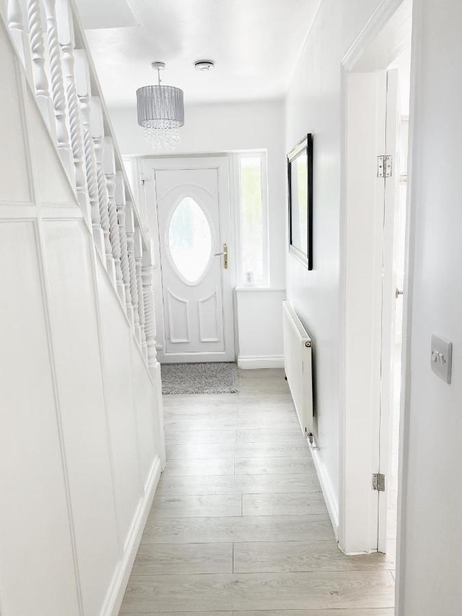 Luxurious Family Home In West Midlands Northfield Eksteriør bilde